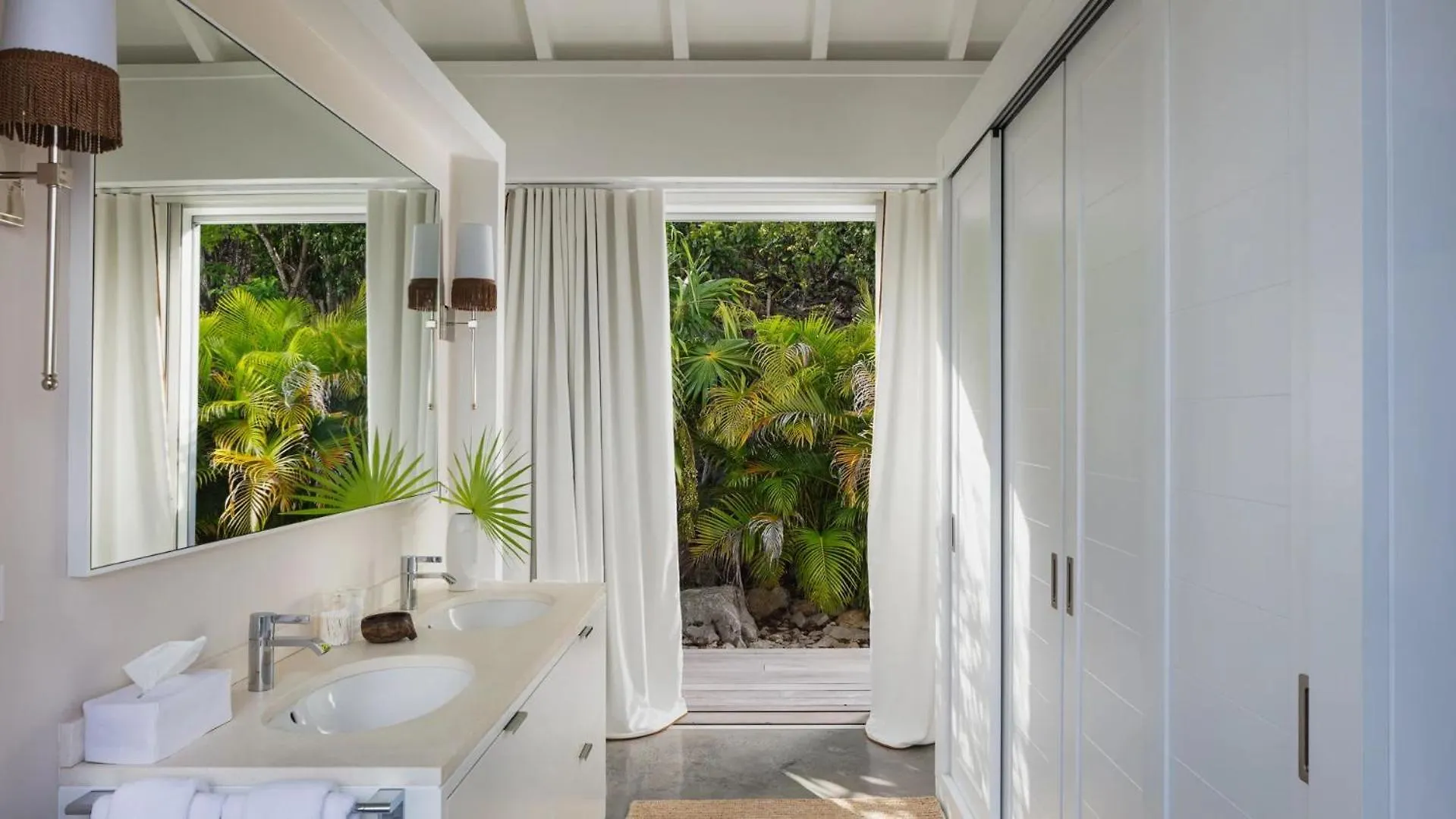 Luxe Haven With Splendid Hill And Ocean Views Villa Gustavia