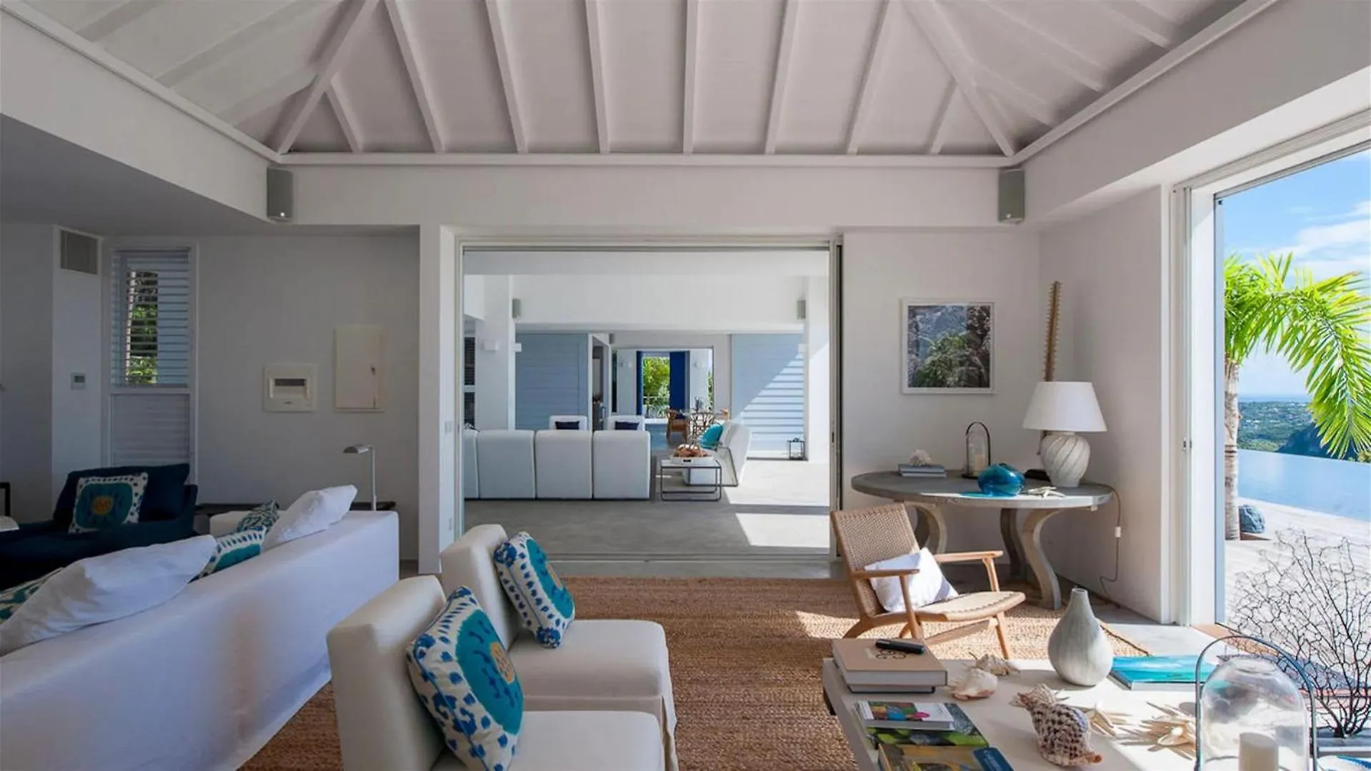 Luxe Haven With Splendid Hill And Ocean Views Βίλα Γουσταβία